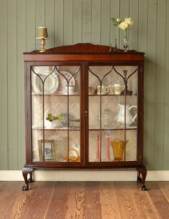 英国のエレガントなアンティーク家具、ガラスキャビネット（飾り棚） (m-313-f)