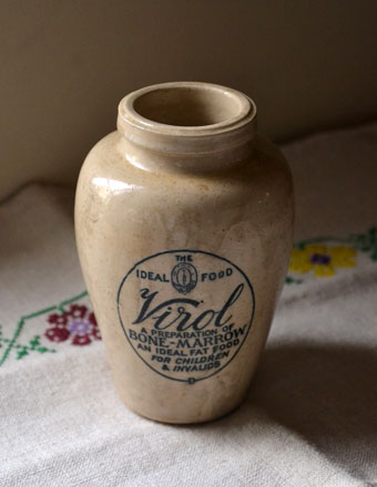 1940年代のアンティーク ヴィロールボトル (m-319-z)