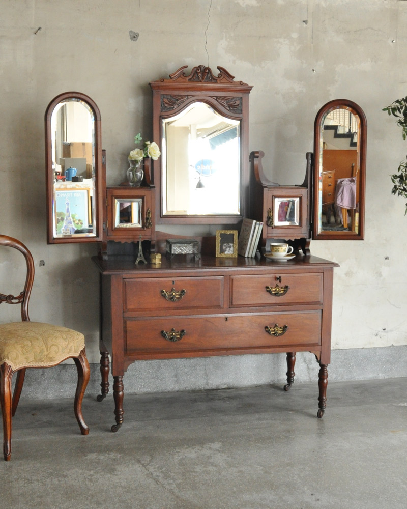 英国アンティーク　ドレッサーチェスト　ヴィンテージ レトロ 英国アンティーク ドレッシングチェスト ドレッサー