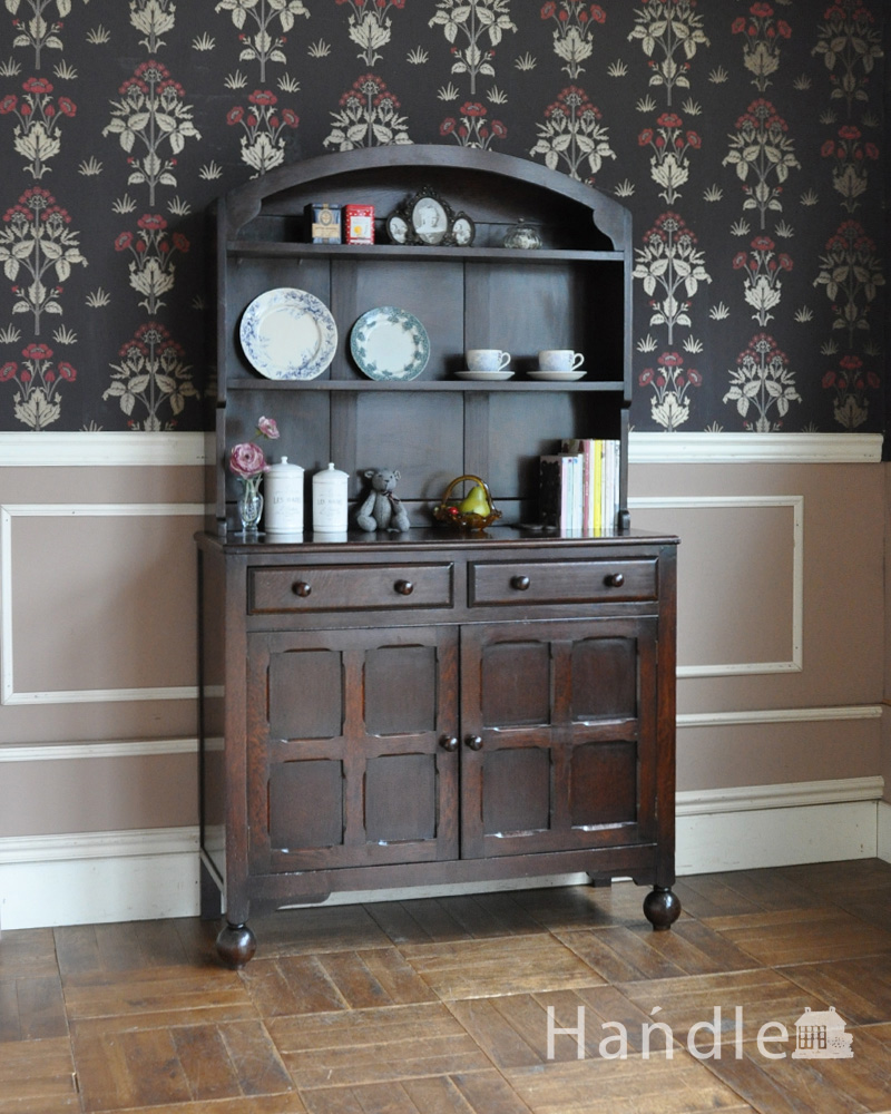 オープンシェルフ付きの英国輸入家具、美しいアンティークドレッサー（食器棚）  (m-592-f)