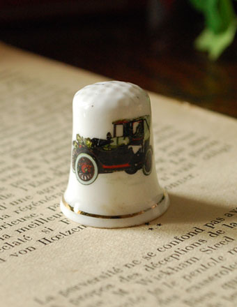 1940年代のアンティーク シンブル (m-717-z)