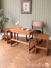 イギリスのビンテージ家具、マッキントッシュ社のおしゃれなネストテーブル