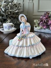 ROYAL DOULTON（ロイヤルドルトン）の人形、英国生まれのフィギュリン(Daydreams) 