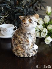 イギリスから届いた可愛い猫の置き物、手作りのウィンスタンレイキャット（WINSTANLEY CAT）