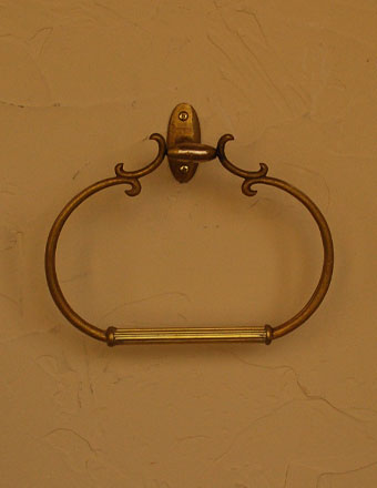 真鍮製の素敵なタオルリング（ゴールド・ビス付き） (sa-411)