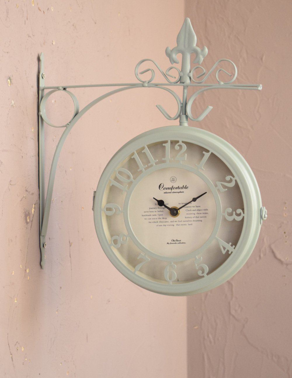 壁掛け両面時計、クラシカルな雰囲気たっぷりのアンティーク風ウォールクロック （ライトブルー）(電池なし) (n12-205)