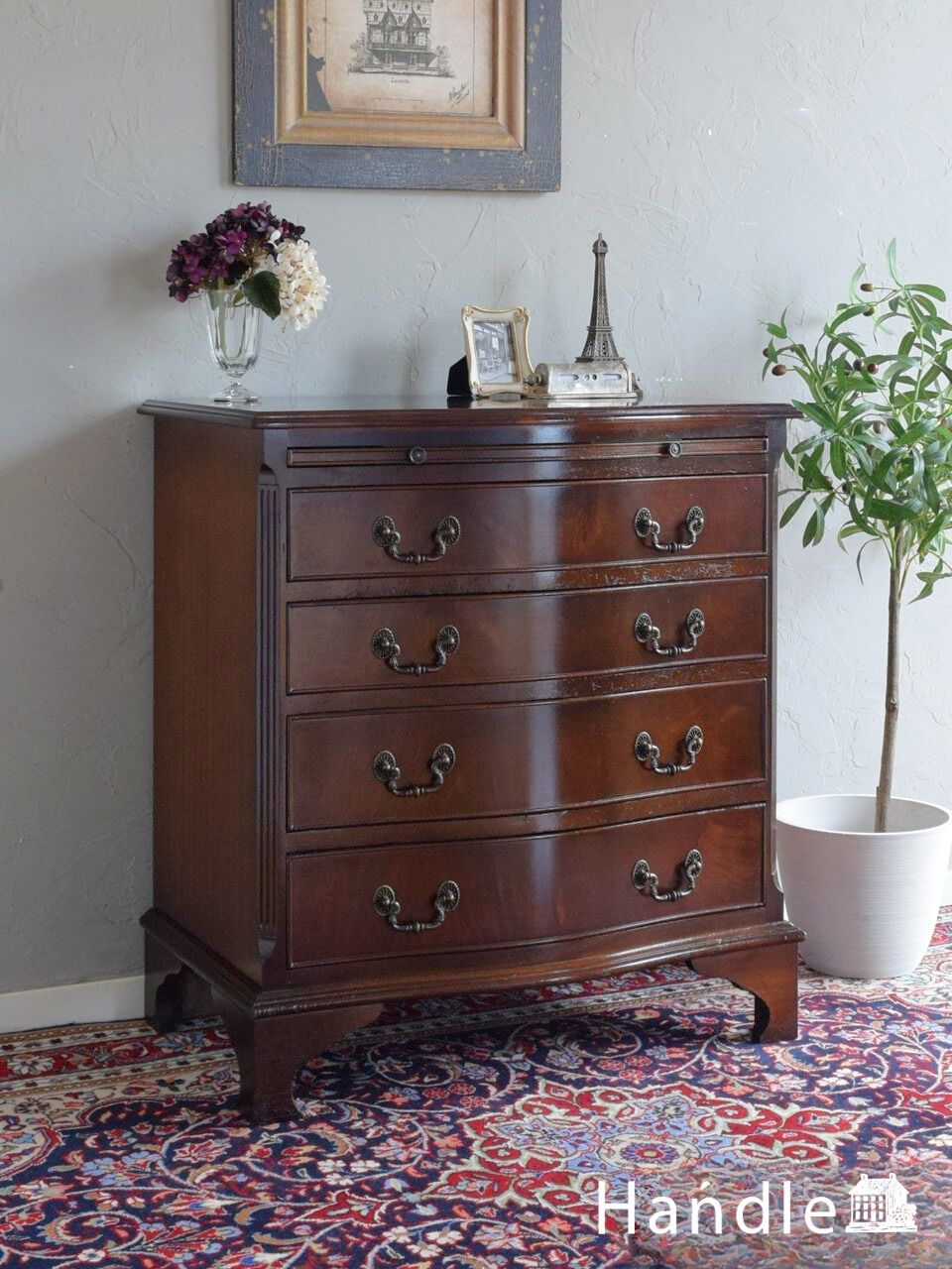 イギリスから届いたマホガニー材の4段チェスト、スライディングトレーが付いたおしゃれな整理ダンス