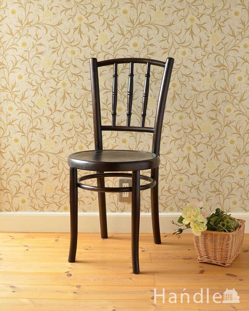 人気の高いアンティークの英国椅子、バンブー背もたれがお洒落なベントウッドチェア (q-268-c)