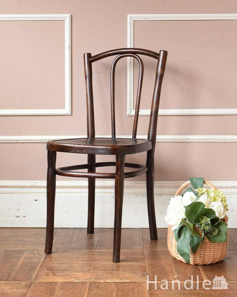 イギリスの伝統的な技法が用いられた美しい椅子、アンティークのベントウッドチェア (q-239-c)