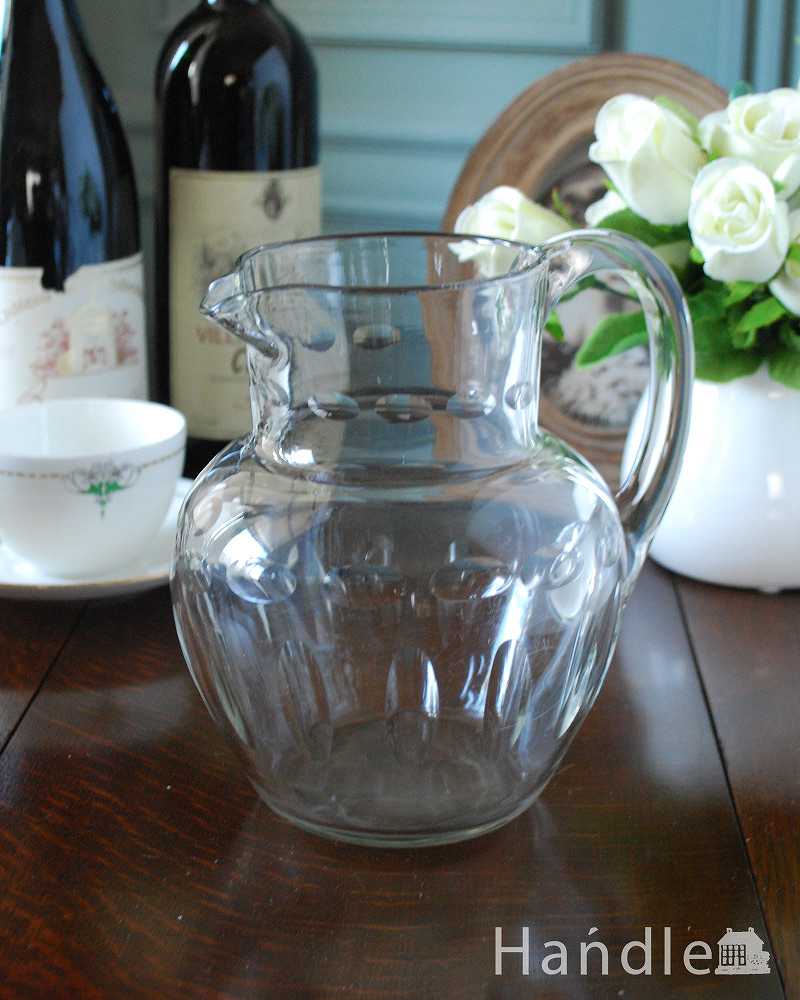 丸みのあるシルエットの美しいアンティークプレスドグラス（レモネードジャグ） (pg-4954)