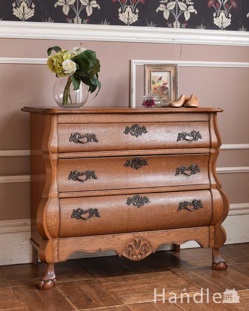 アンティークの優雅なフレンチ家具、どこにでも置けるオーク材の３段チェスト（コモード） (j-2147-f)