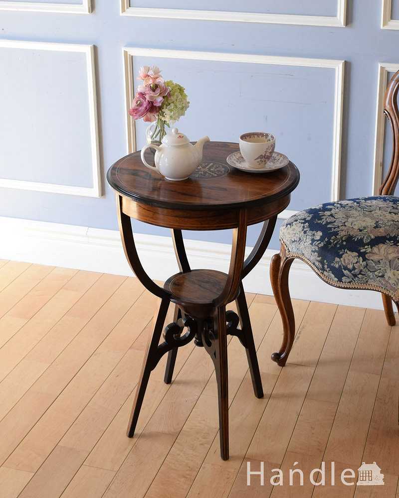 1900年代英国アンティークオケージョナルテーブル、木目の美しいローズウッド材の家具 (k-1922-f)