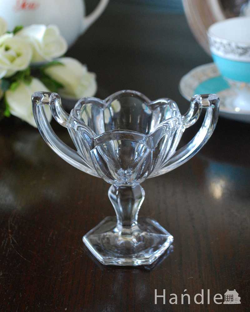 ワンランク上の食卓をつくるプレスドグラス、ガラスのスパイスボウル(塩入れ)  (pg-5432)