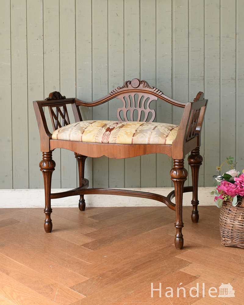 英国輸入のアンティークの椅子、華やかな装飾の美しいアンティークスツール (q-308-c)