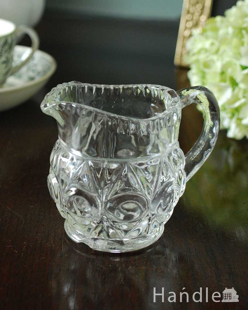 縁どりがきらきら輝くアンティークガラスのミルクポット（プレスドグラス） (pg-5567)