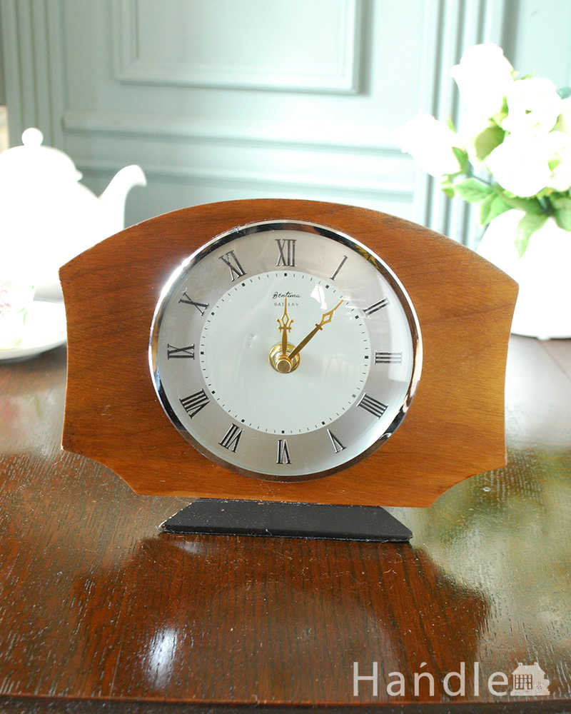 イギリスから届いた木製のオシャレなアンティークの置き時計  (k-3104-z)