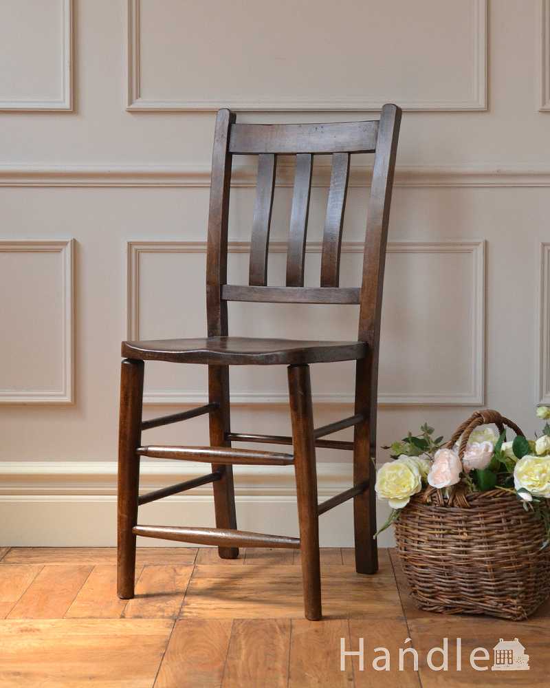 イギリスから来たアンティークの椅子、チョコレート色の可愛いスクールチェア (k-605-c)