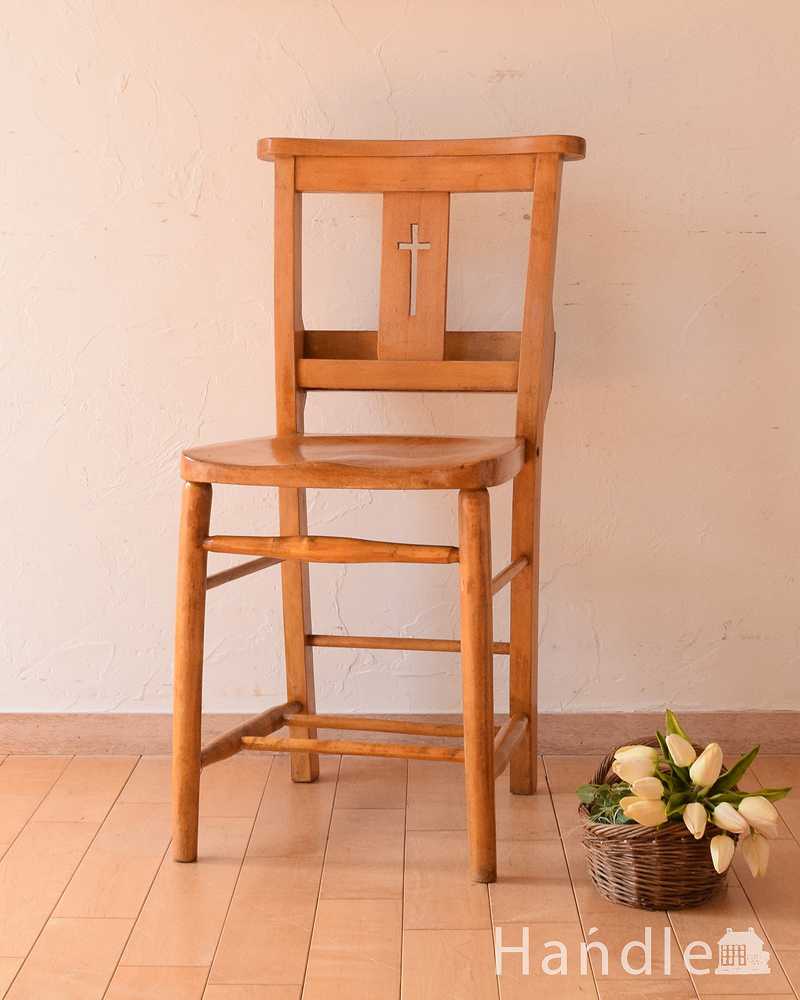 クロスデザインの聖書箱付きのチャーチチェア、英国アンティーク椅子