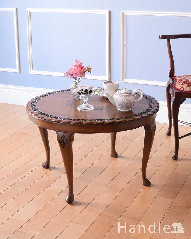 丸い天板が華やかなフランスのアンティーク家具、コンパクトサイズのコーヒーテーブル (k-2157-f)