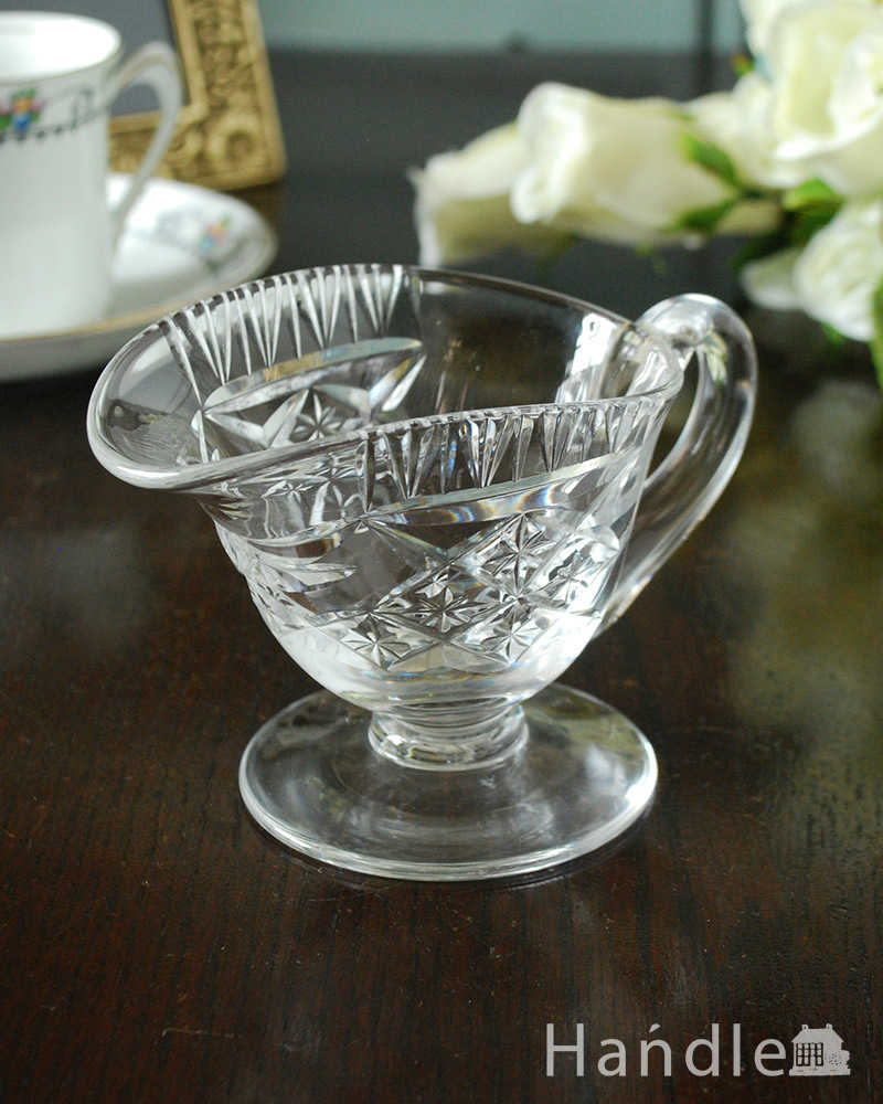 ティーカップのような可愛いガラスのミルクポット アンティーク プレスドグラス Pg 5748 アンティーク雑貨