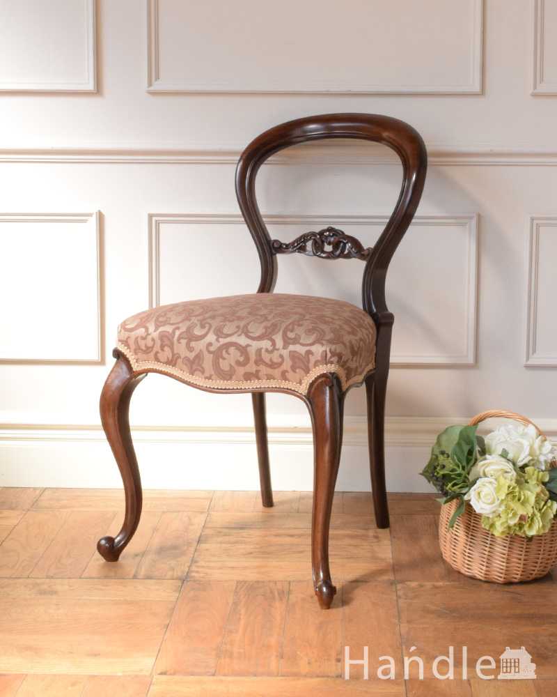 背もたれまで美しい英国で見つけたアンティークチェア、バルーンバックチェア(k-1409-c)｜アンティークチェア・椅子