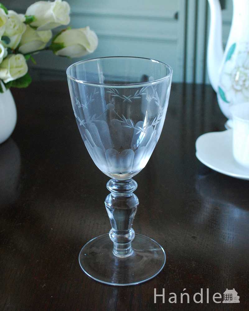 コントワール・ドゥ・ファミーユから届いた 優雅なワイングラス（VENDOME) (cf-754)