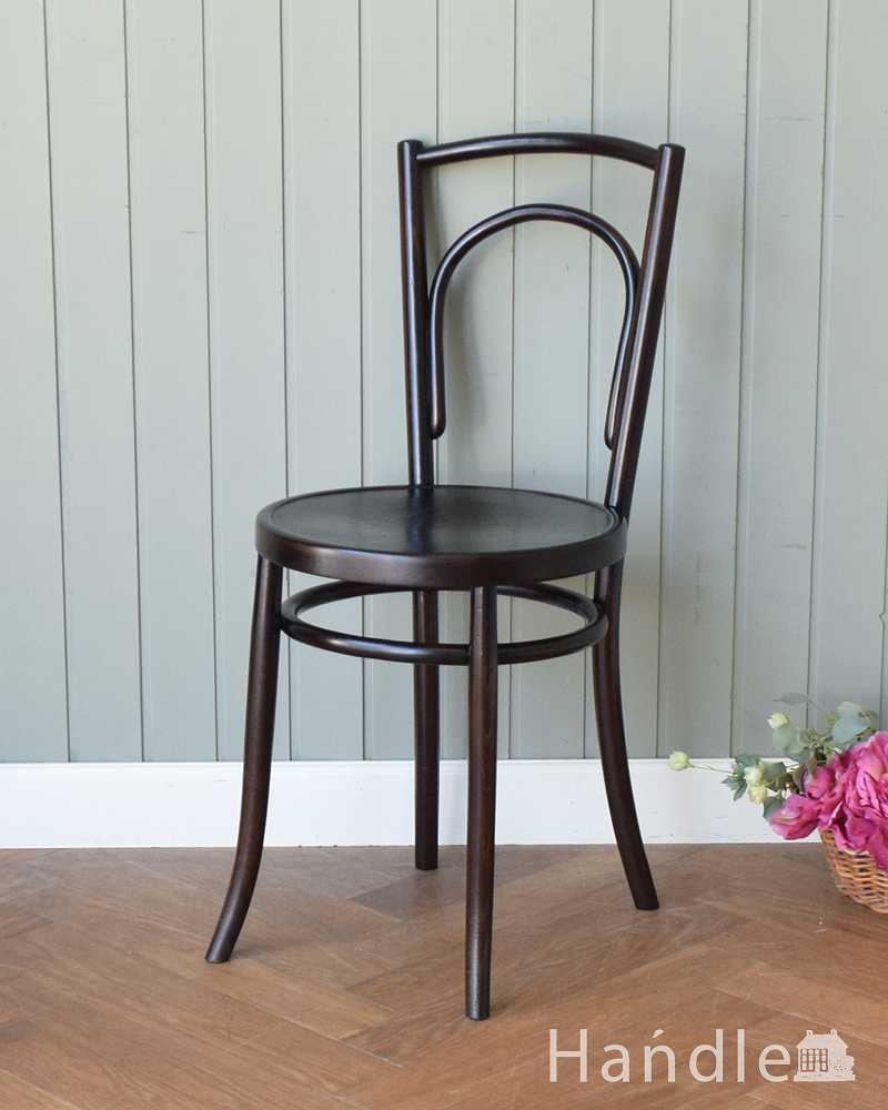 英国で見つけたアンティーク椅子、チョコレート色のベントウッドチェア (q-237-c)