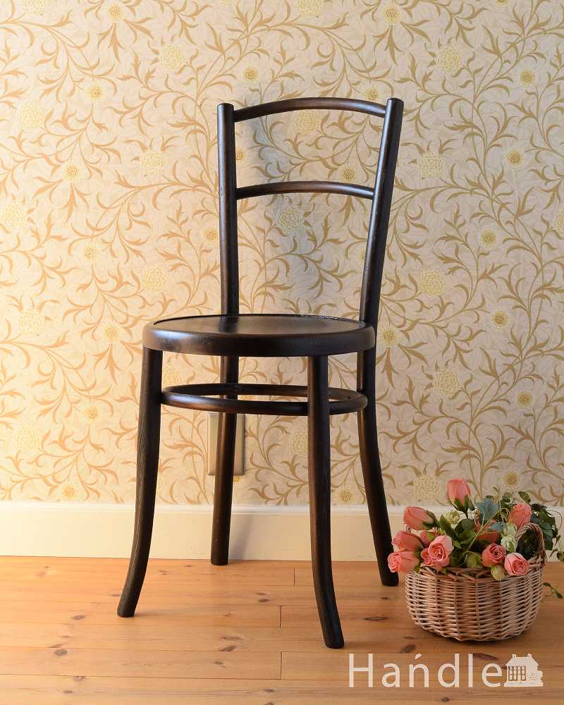 イギリスから届いたアンティーク椅子、大人っぽいブラウンカラーのベントウッドチェア (q-231-c)