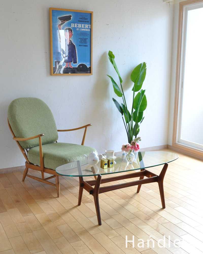 北欧スタイルのお部屋に似合うヴィンテージ家具、G-PLANのガラス天板コーヒーテーブル (x-1162-f)