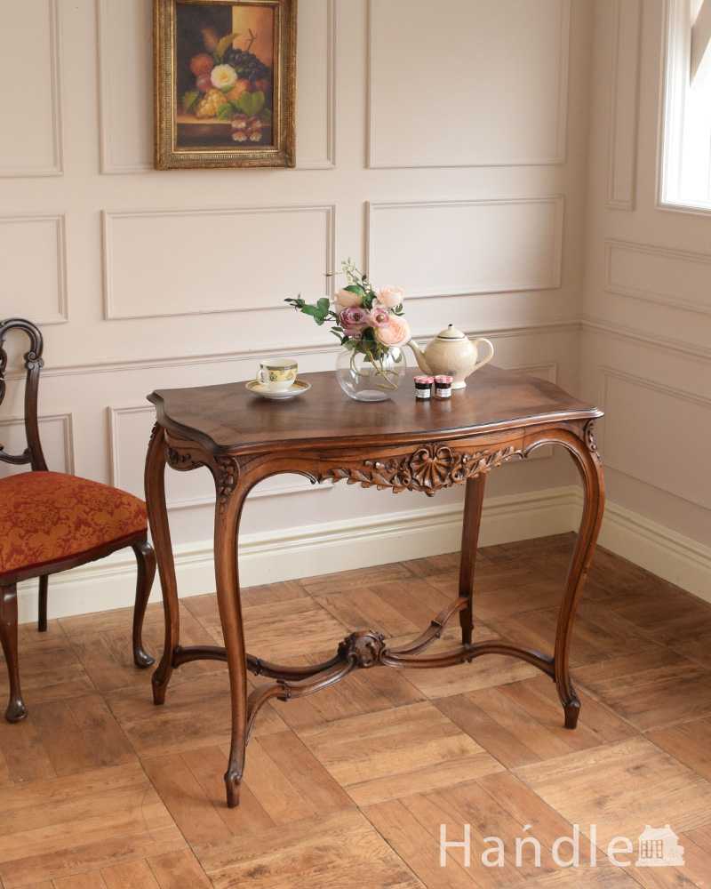 フランスのアンティークサイドテーブル、脚の曲線美が優雅なオケージョナルテーブル (j-2331-f)