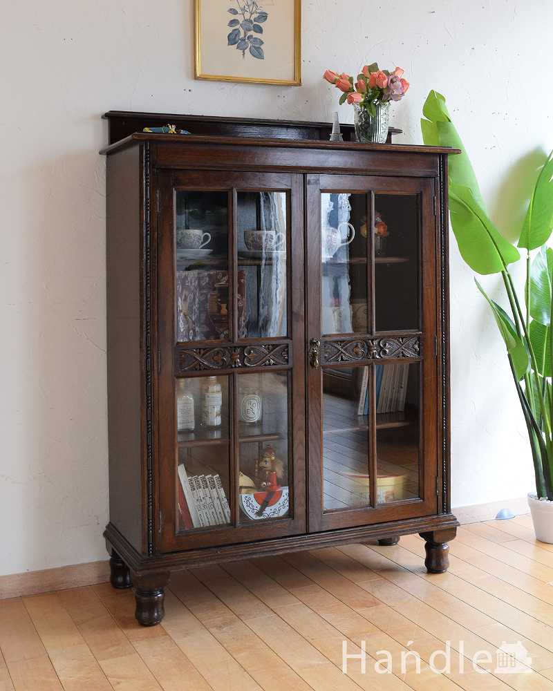 落ち着いた色のイギリスアンティーク家具、英国らしい素敵なブックケース（本棚） (q-1676-f)
