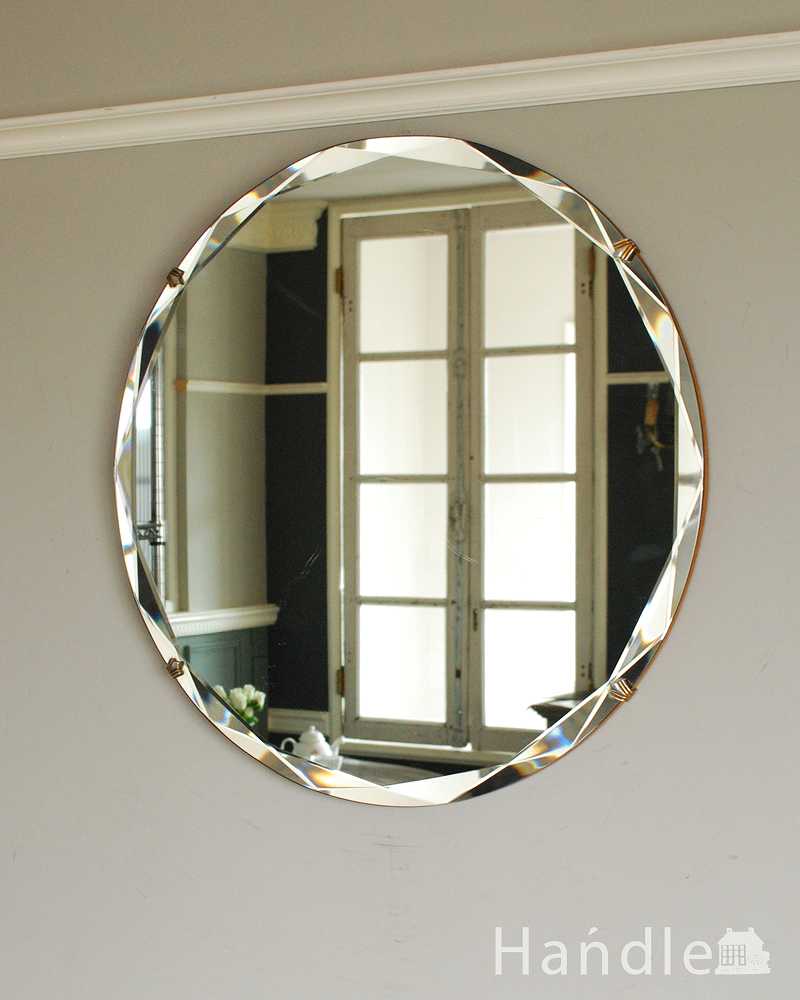 縁どりがキラッと輝くアンティークカッティングミラー、イギリス輸入の鏡