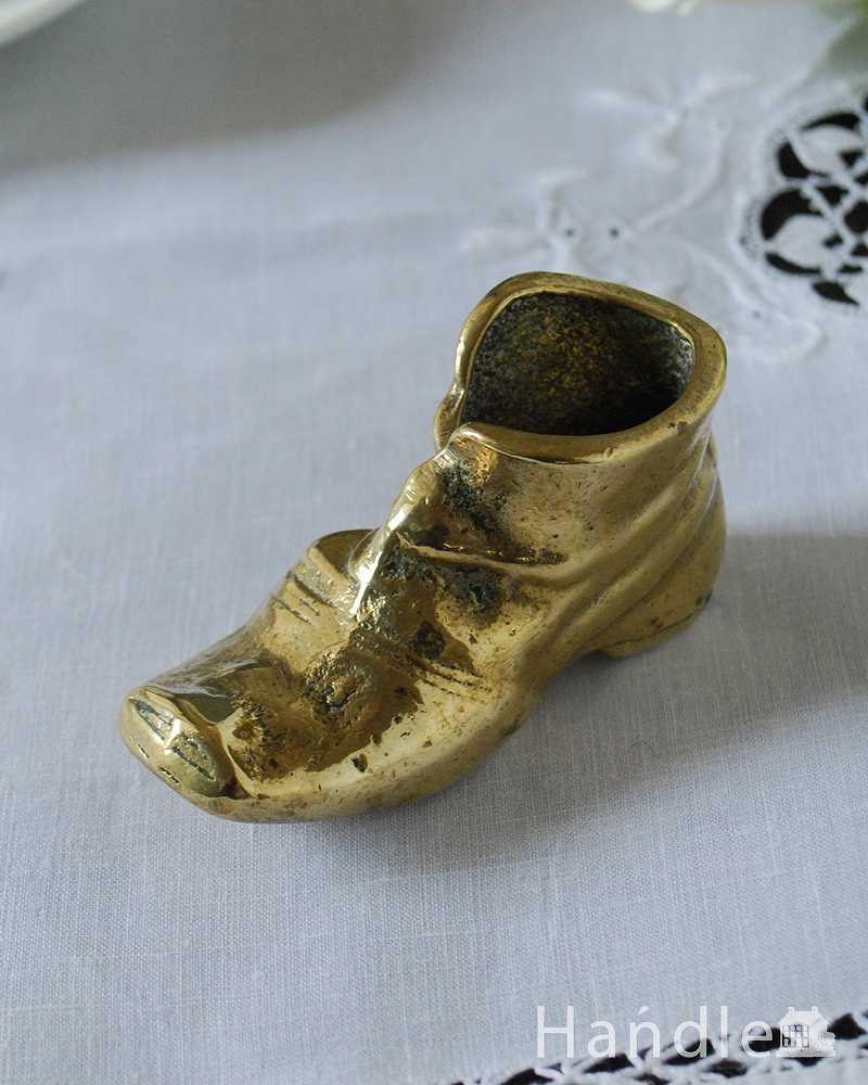 英国で見つけたアンティーク雑貨、靴の真鍮オブジェ (マッチスタンド) (k-3327-z)