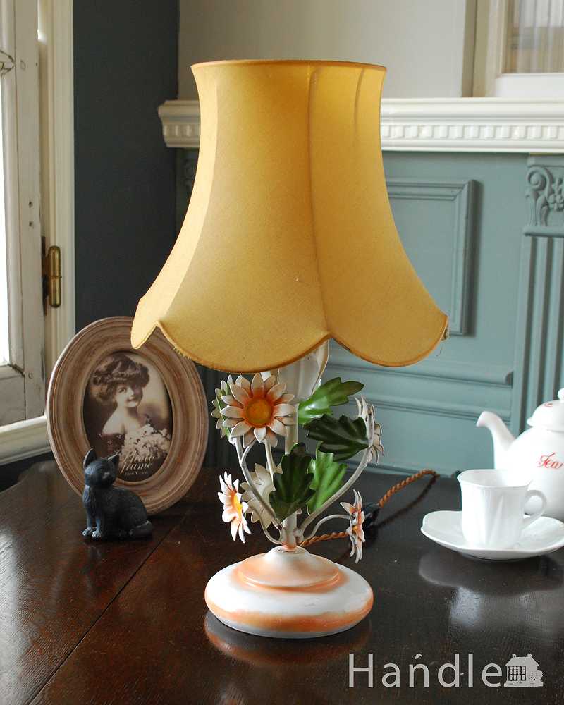 花束が可愛いフランスで見つけたアンティークテーブルランプ(１灯)（E17シャンデリア球付）  (h-888-z)
