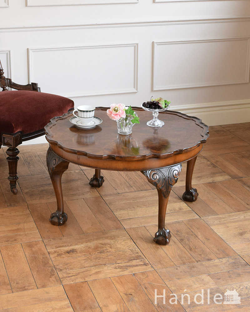 丸いお花の天板が可愛い、英国のアンティークコーヒーテーブル (q-1771-f)