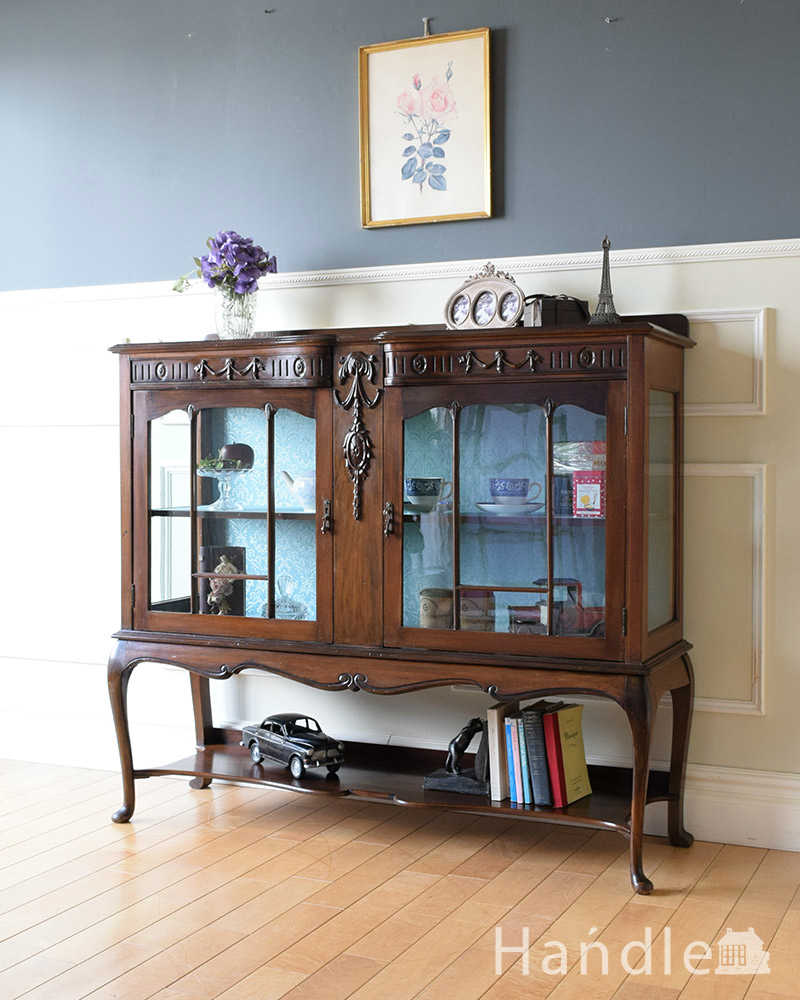 豪華なアンティーク家具、イギリスで見つけた優雅なキャビネット（飾り棚）  (k-2285-f)