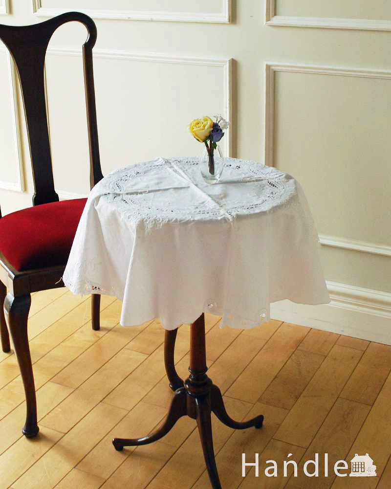 フランスのアンティーク雑貨、お花模様の美しいテーブルクロス (m-3105-z)