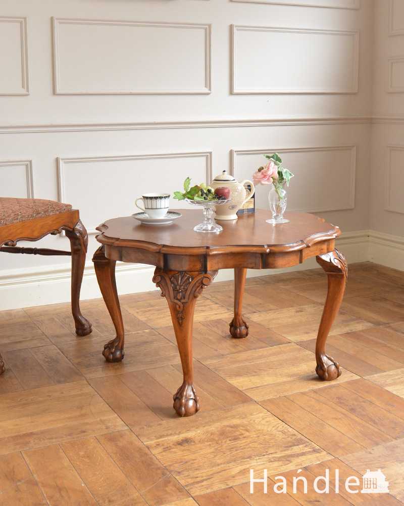 イギリスのアンティーク家具、脚の装飾の美しいコーヒーテーブル (j-2522-f)