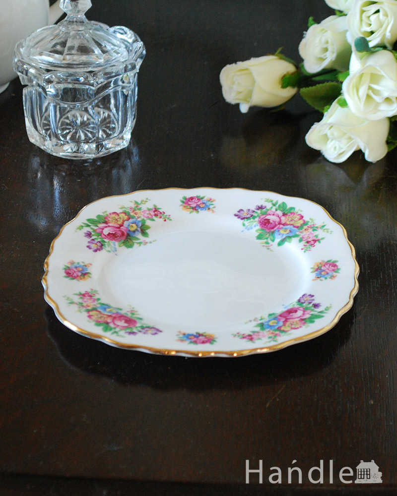 お花のブーケが華やかなアンティーク雑貨、Colclough （コルクラフ）のプレート (m-3386-z)
