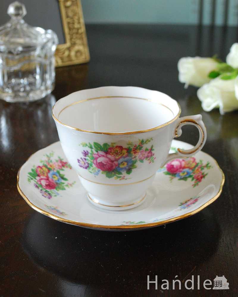 お花のブーケが華やかなアンティーク雑貨、Colclough （コルクラフ）のカップ＆ソーサー (m-3385-z)