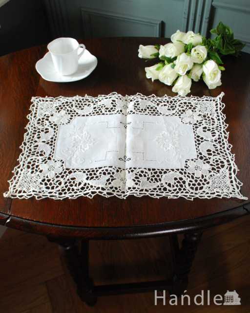 フランスの繊細で美しいお花のアンティークドイリー（レクタングル）刺繍マット (m-3610-z)