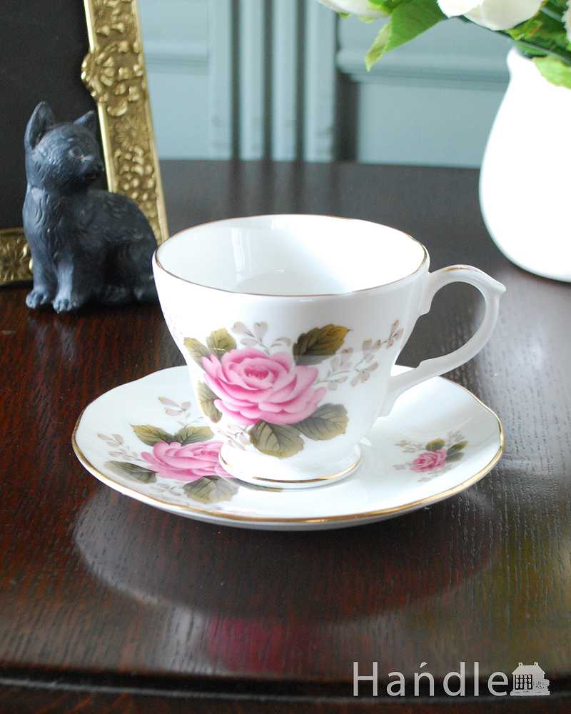 英国のアンティーク陶磁器、バラの花が咲き誇るDUCHESS（ダッチェス）のカップ＆ソーサー (m-3661-z)