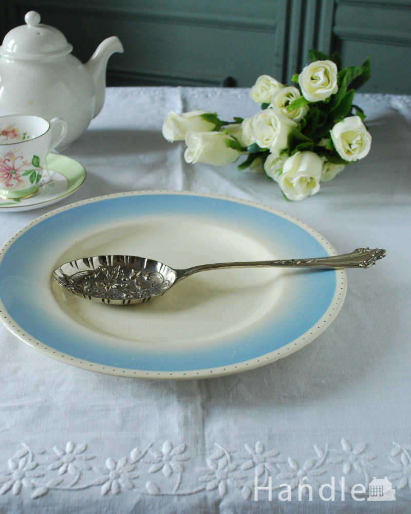 英国伝統のシルバーカトラリー、アンティークのベリースプーン (k-3119-z)