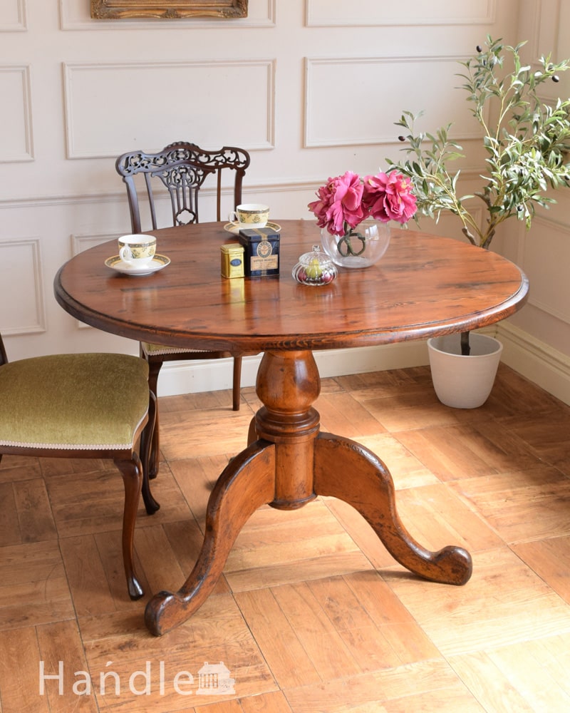 イギリスのアンティークテーブル、パイン材のおしゃれなラウンドテーブル(q-2140-f)｜アンティーク家具
