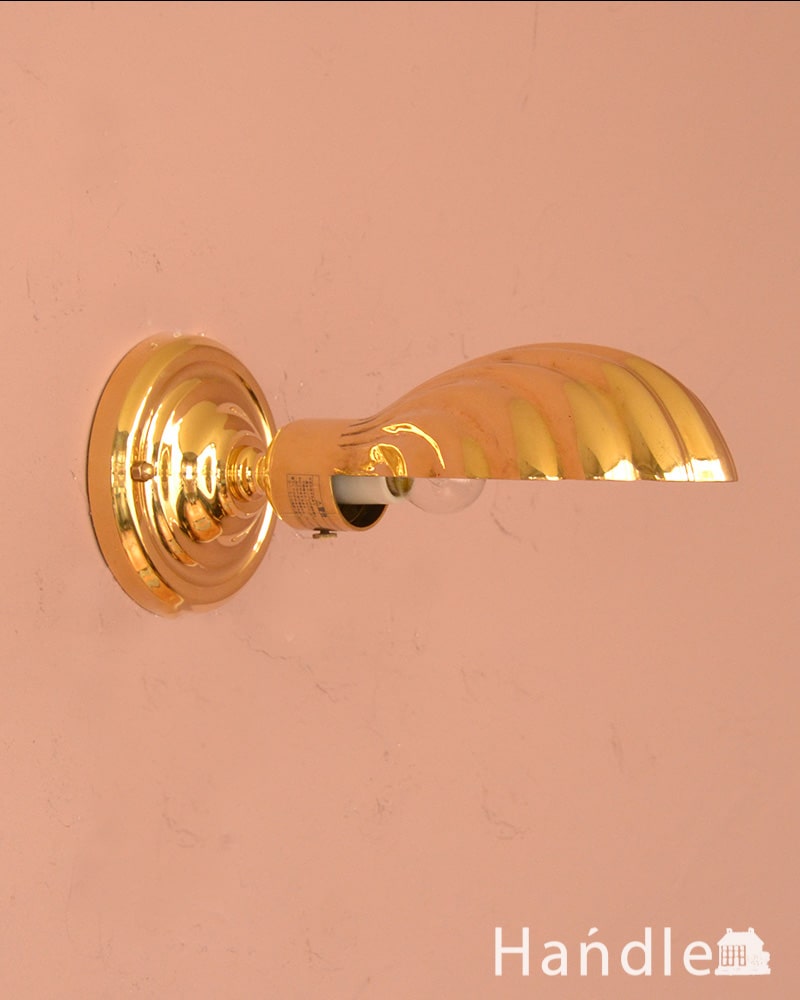 アンティーク調のおしゃれな照明、シェルの形の壁付け照明 (E17型　電球付き)  (wr-119)