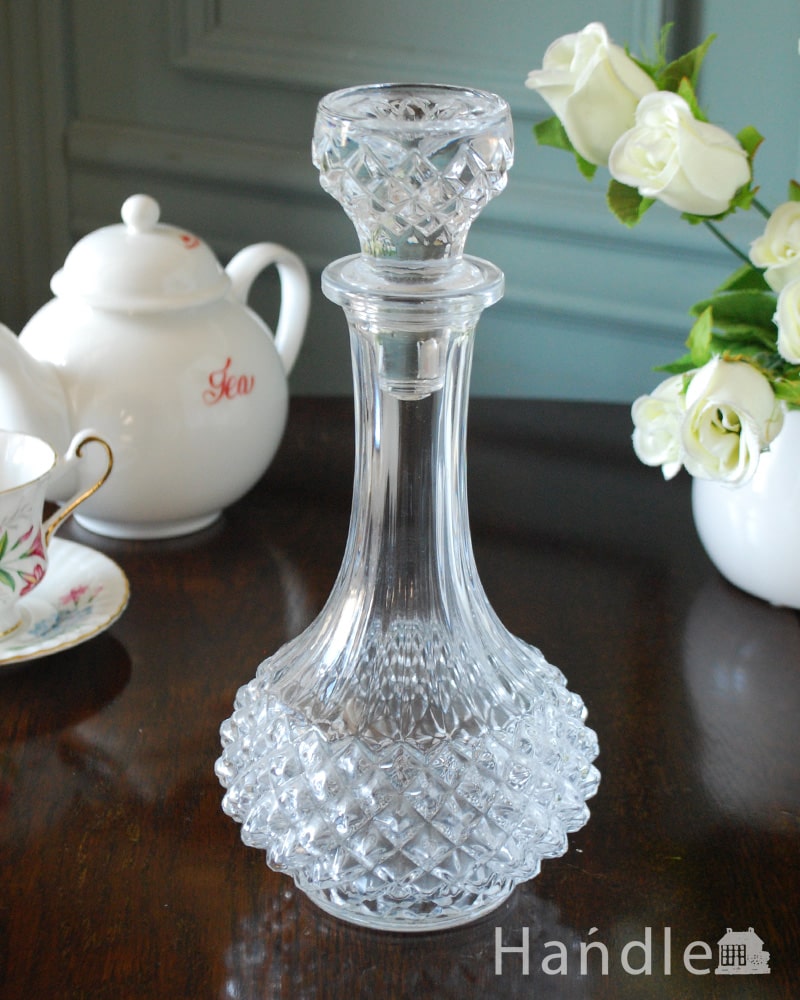 アンティークガラスのデカンタ、イギリスで見つけた豪華な輝きのプレスドグラス (pg-6339)