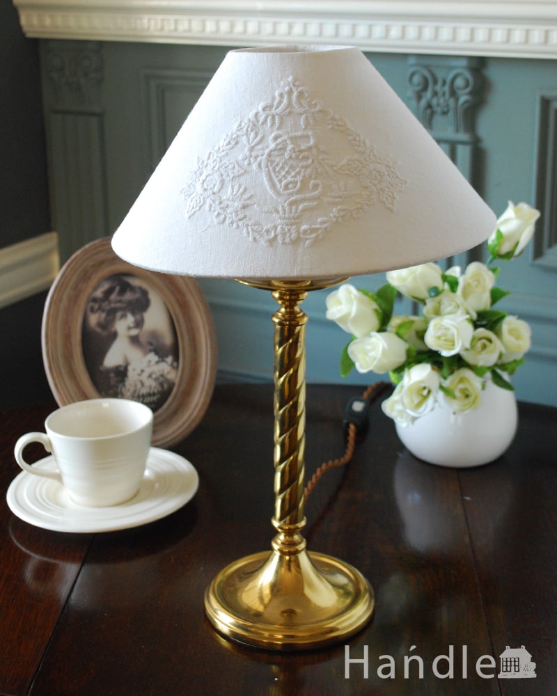 アンティークのテーブルランプ、イギリスの真鍮製照明(E17丸球付) (k-4233-z)