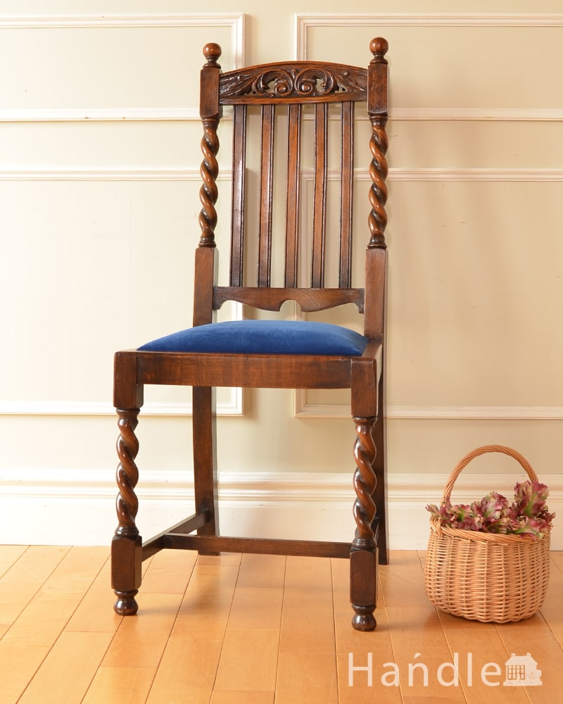 イギリスで見つけたアンティークの椅子、 ツイスト足が美しいオーク材のダイニングチェア (k-1686-c)