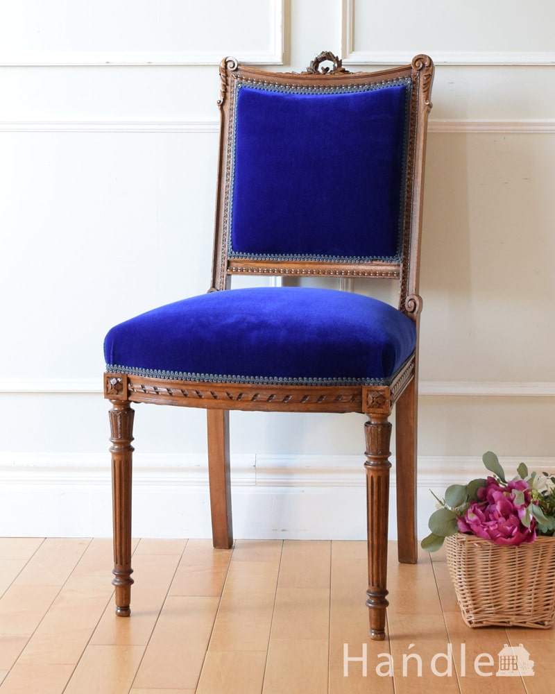 フランスから届いたアンティークの椅子、美しいサロンチェア (x-516-c)