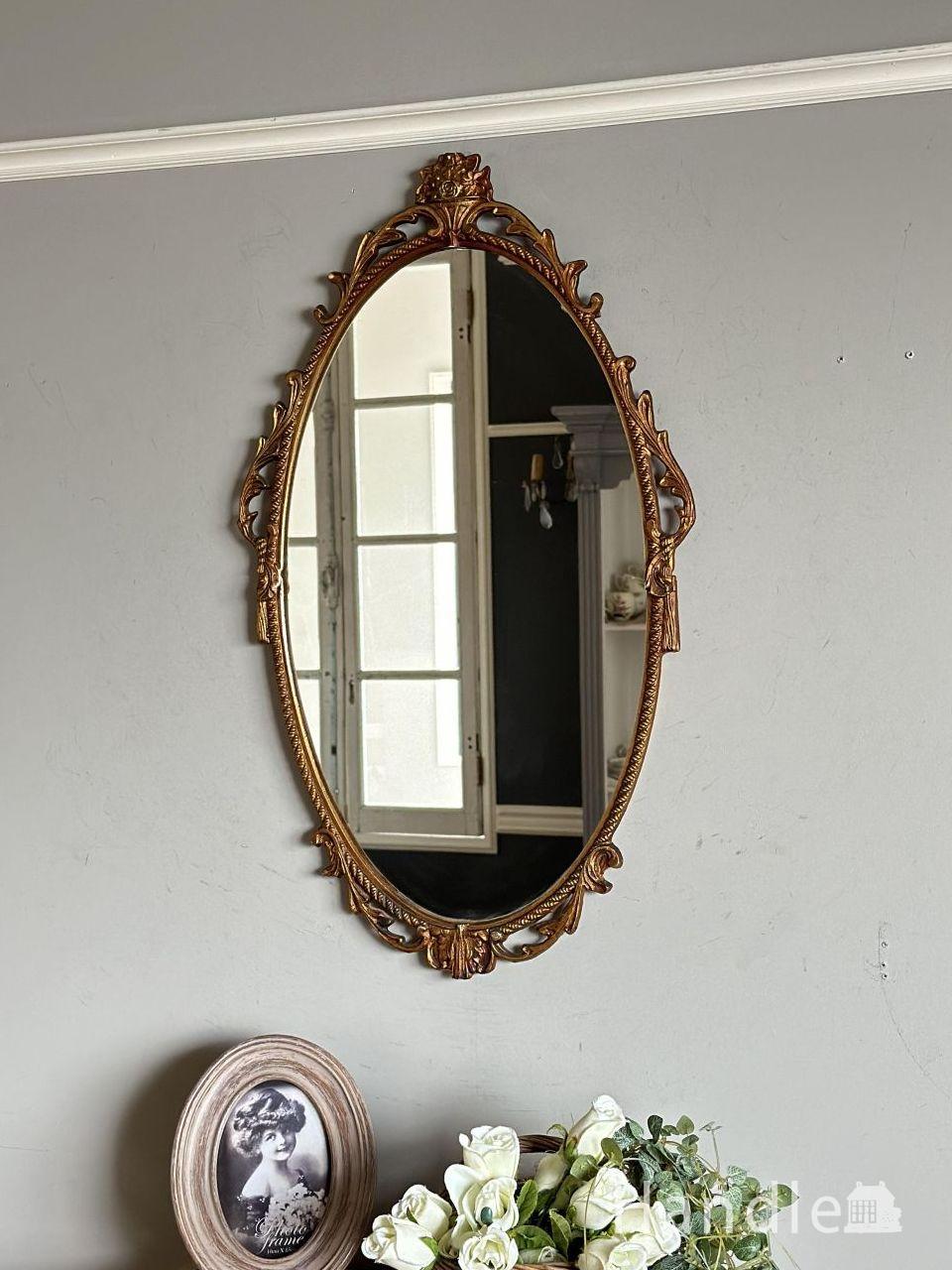 英国アンティークのおしゃれな壁掛け鏡、ドットの模様がデザインされた 